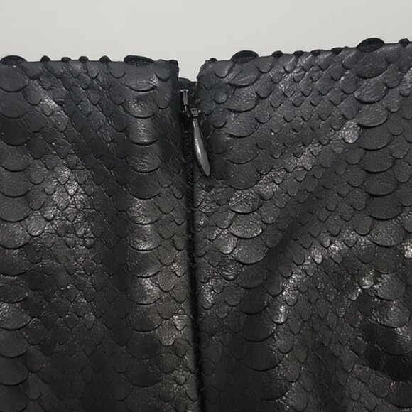 J BRAND TULLIA LEATHER SHORT SHORTS - SNAKESKIN TEXTURE EMBOSSED PRINT - REAL - Picture 8 of 14